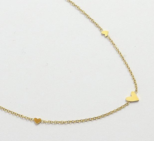 Halsband med små hjärtan - Fluflu Handgjorda Smycken & Design