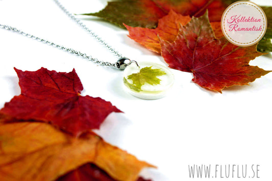 Lönnlöv i hänge - Fluflu Handgjorda Smycken & Design