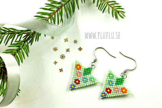 Pärlsydda örhängen med blommor - Fluflu Handgjorda Smycken & Design