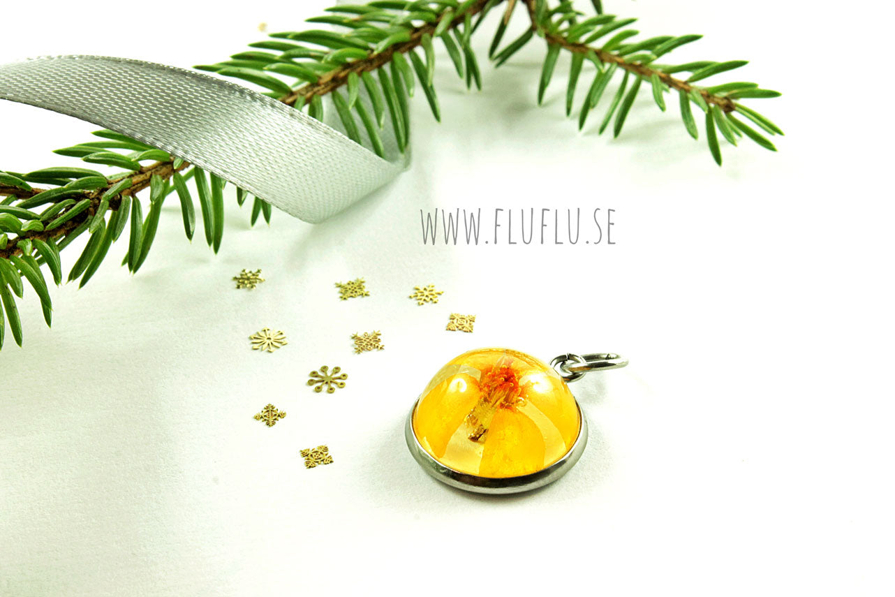 Glanstagetes i hänge, silver - Fluflu Handgjorda Smycken & Design