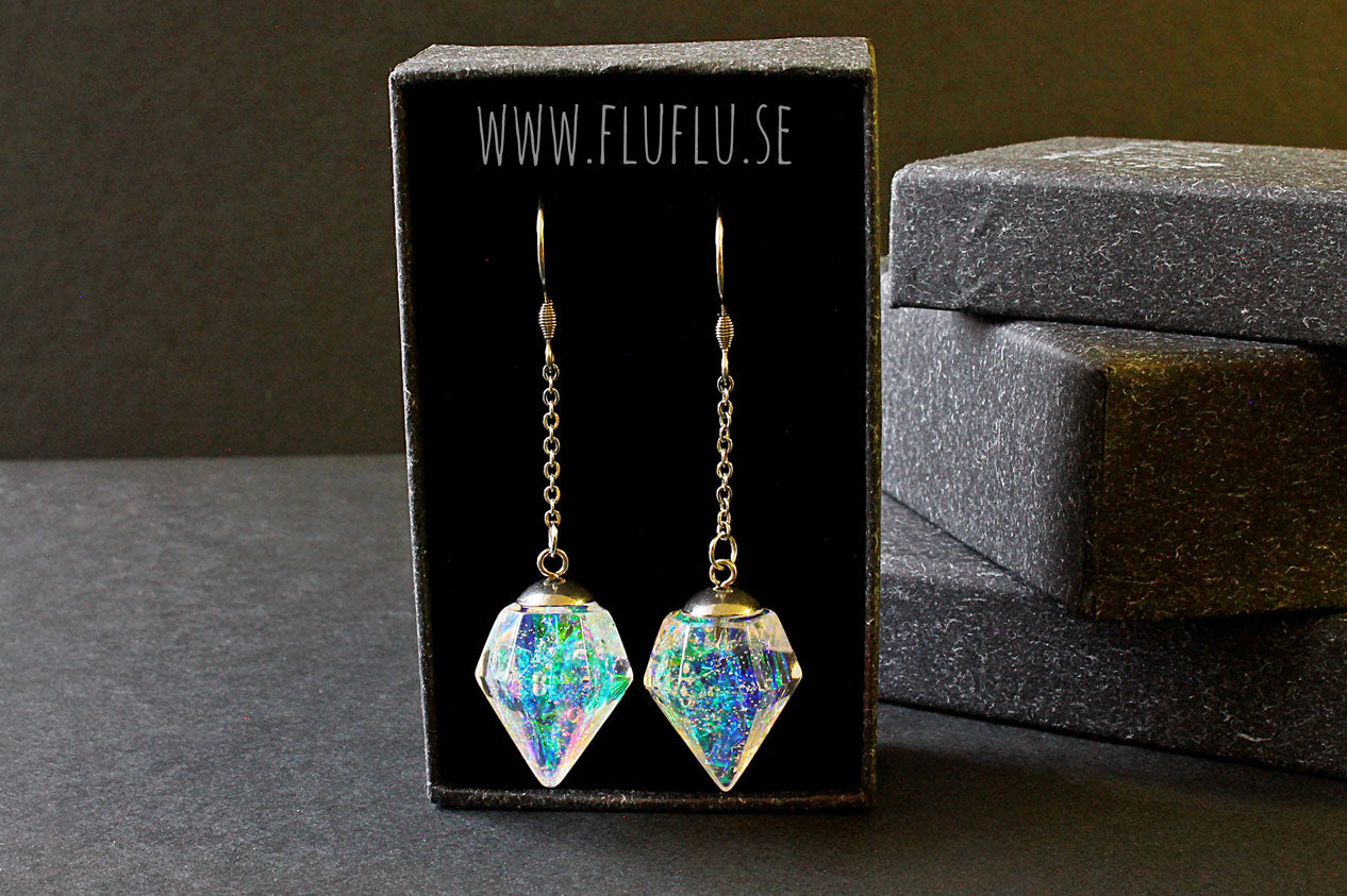 Skimrande diamant, långa örhängen - Fluflu Handgjorda Smycken & Design