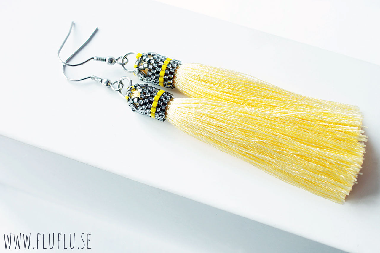 Tofsörhängen - Fluflu Handgjorda Smycken & Design