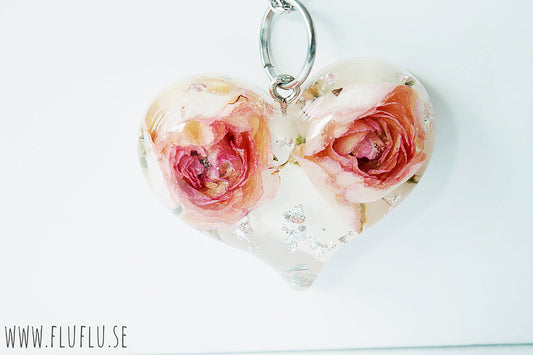 Hjärta med rosor, silver - Fluflu Handgjorda Smycken & Design