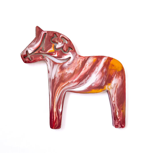 Röd dalahäst, väggdekoration - Fluflu Handgjorda Smycken & Design