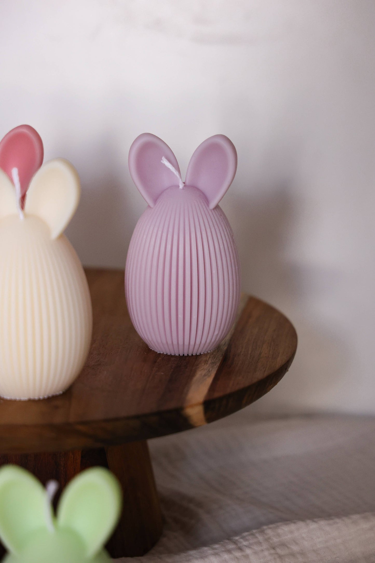 Räfflat äggljus med öron, rapsvax