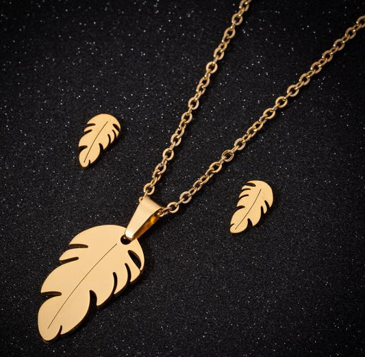 Fjäder smyckesset, örhängen + halsband - Fluflu Handgjorda Smycken & Design