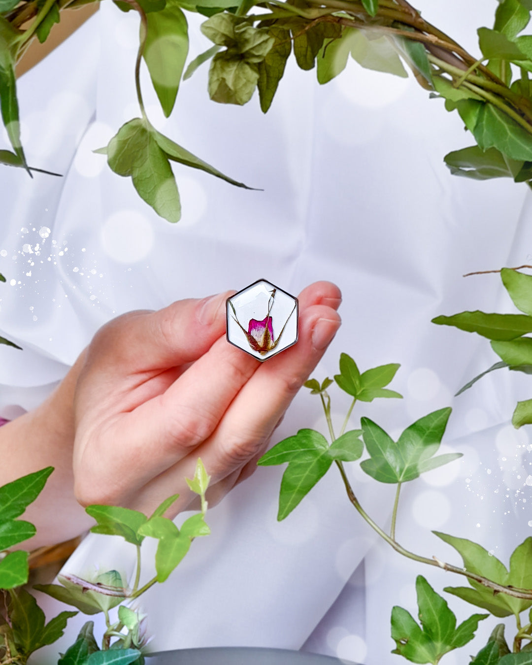 Ring med äkta rosenknopp - Fluflu Handgjorda Smycken & Design