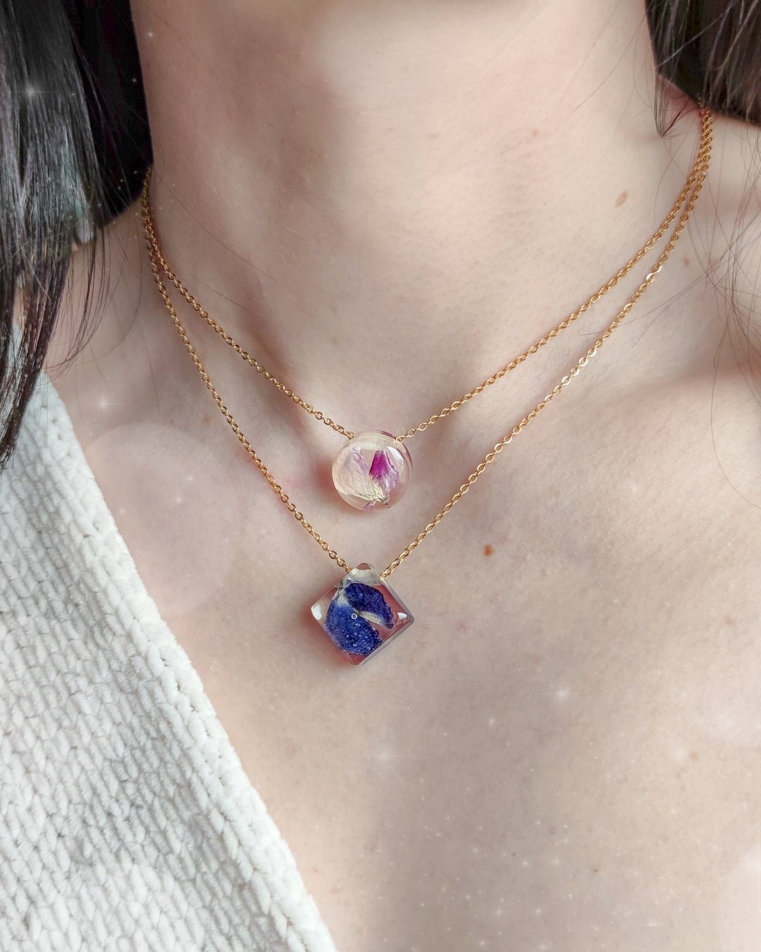 Halsband med blåa lupiner - Fluflu Handgjorda Smycken & Design