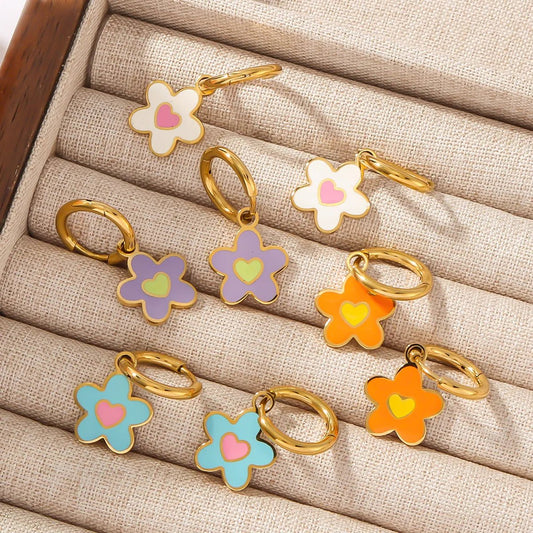 Hoops med blommor, örhängen - Fluflu Handgjorda Smycken & Design