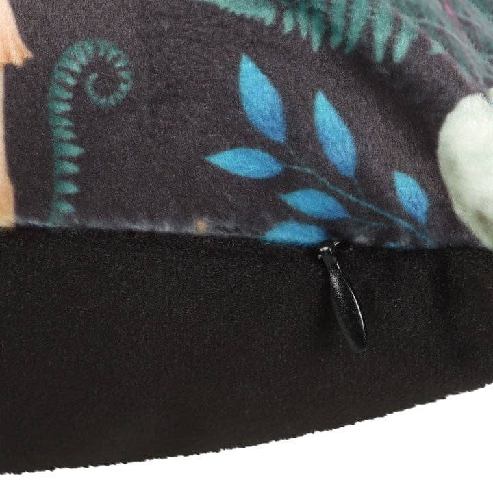 Kudde med skogstryck, Dark Forest - Fluflu Handgjorda Smycken & Design