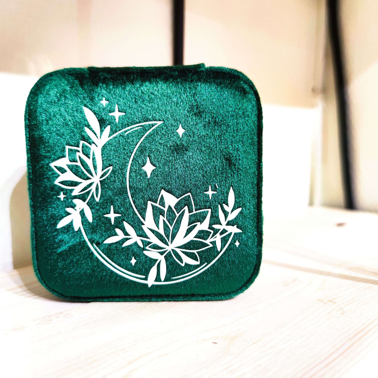 Liten smyckeskrin, skogsgrönt