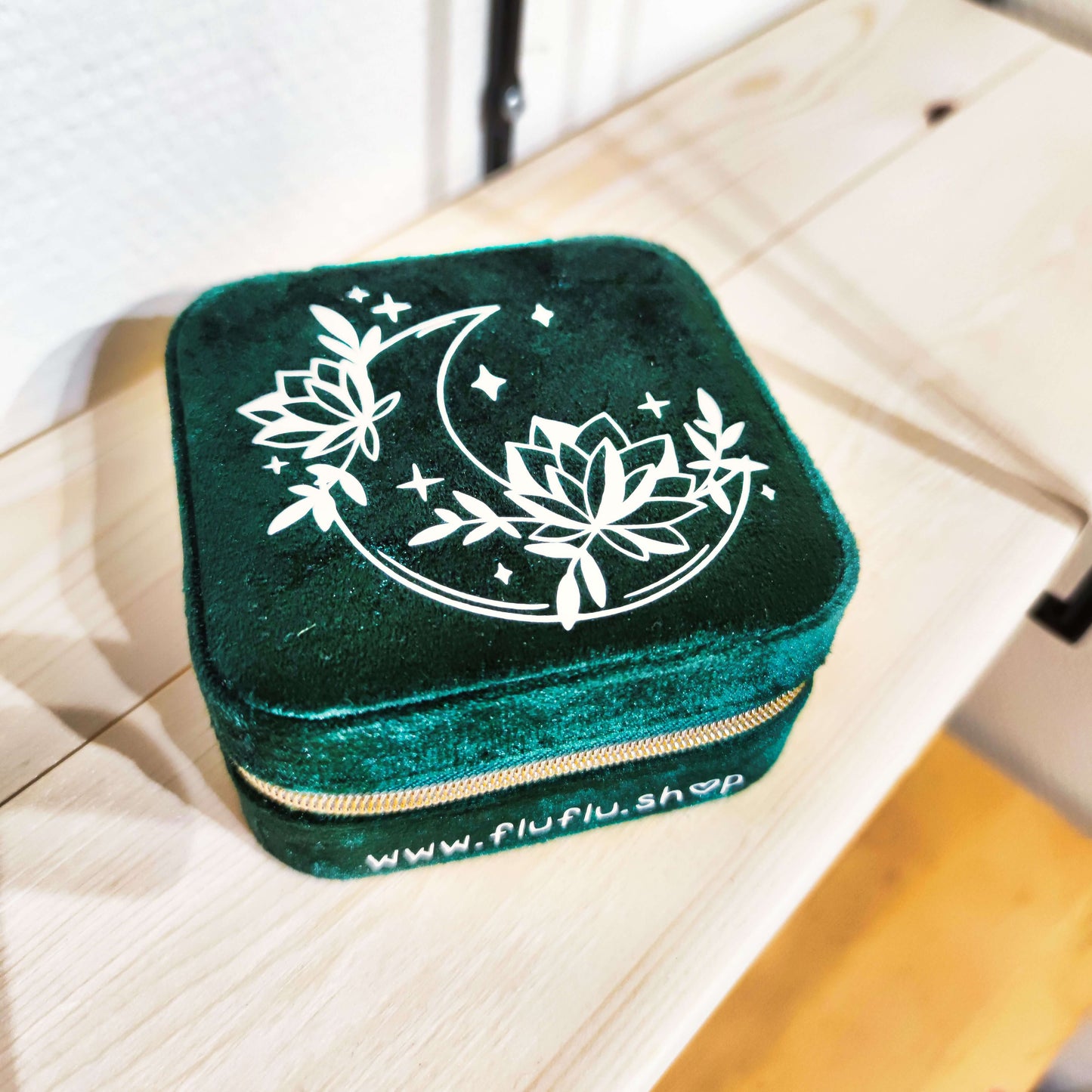 Liten smyckeskrin, skogsgrönt