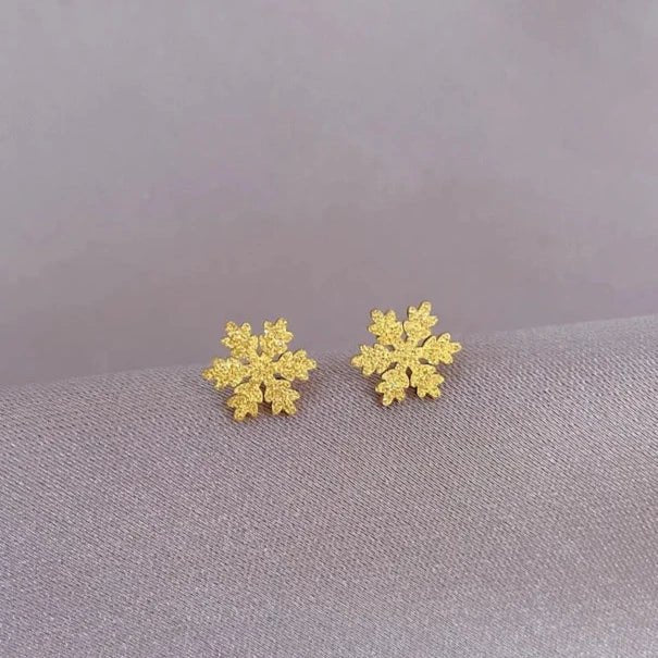 Skimrande snöflingor, stiftörhängen - Fluflu Handgjorda Smycken & Design