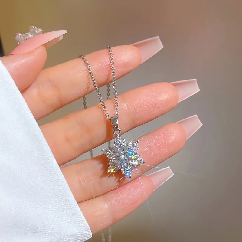 Snöflinga med zirkoner, halsband - Fluflu Handgjorda Smycken & Design