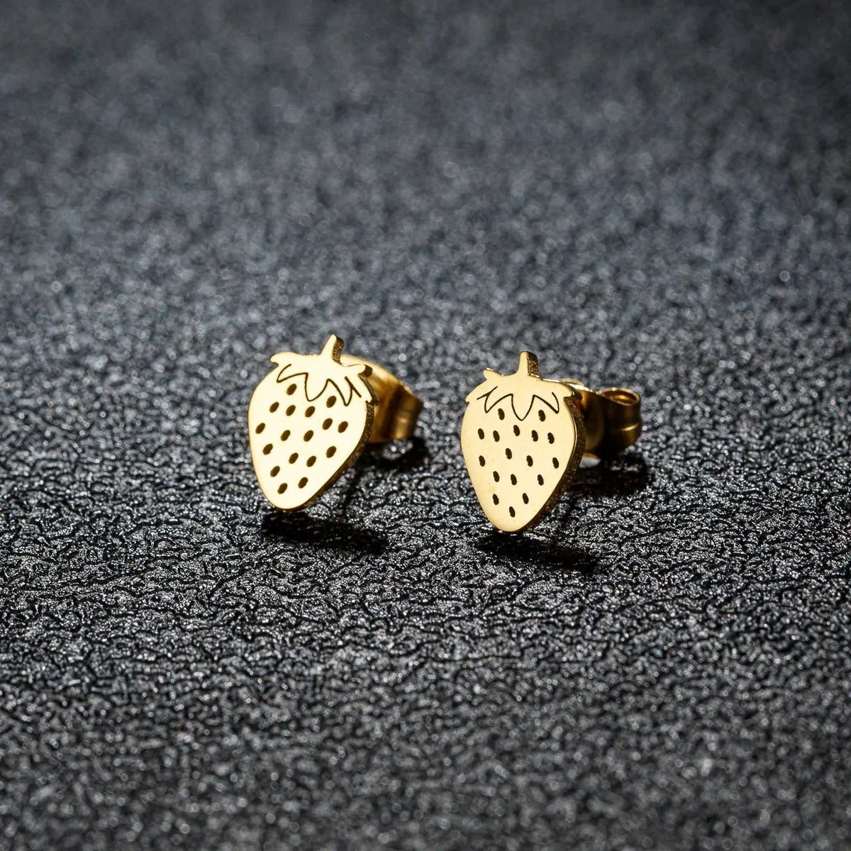 Stiftörhängen jordgubbar - Fluflu Handgjorda Smycken & Design