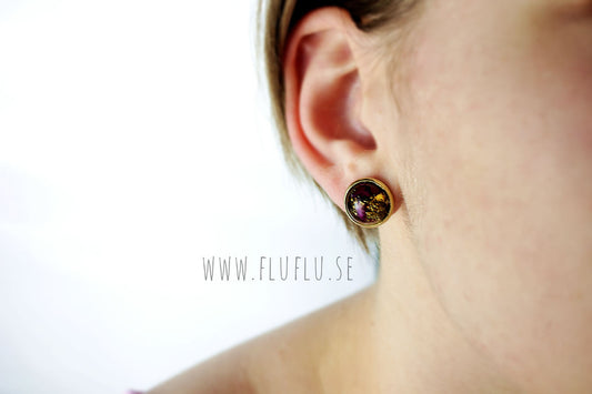 Stiftörhängen med rosenblad (Cabochoner) - Fluflu Handgjorda Smycken & Design