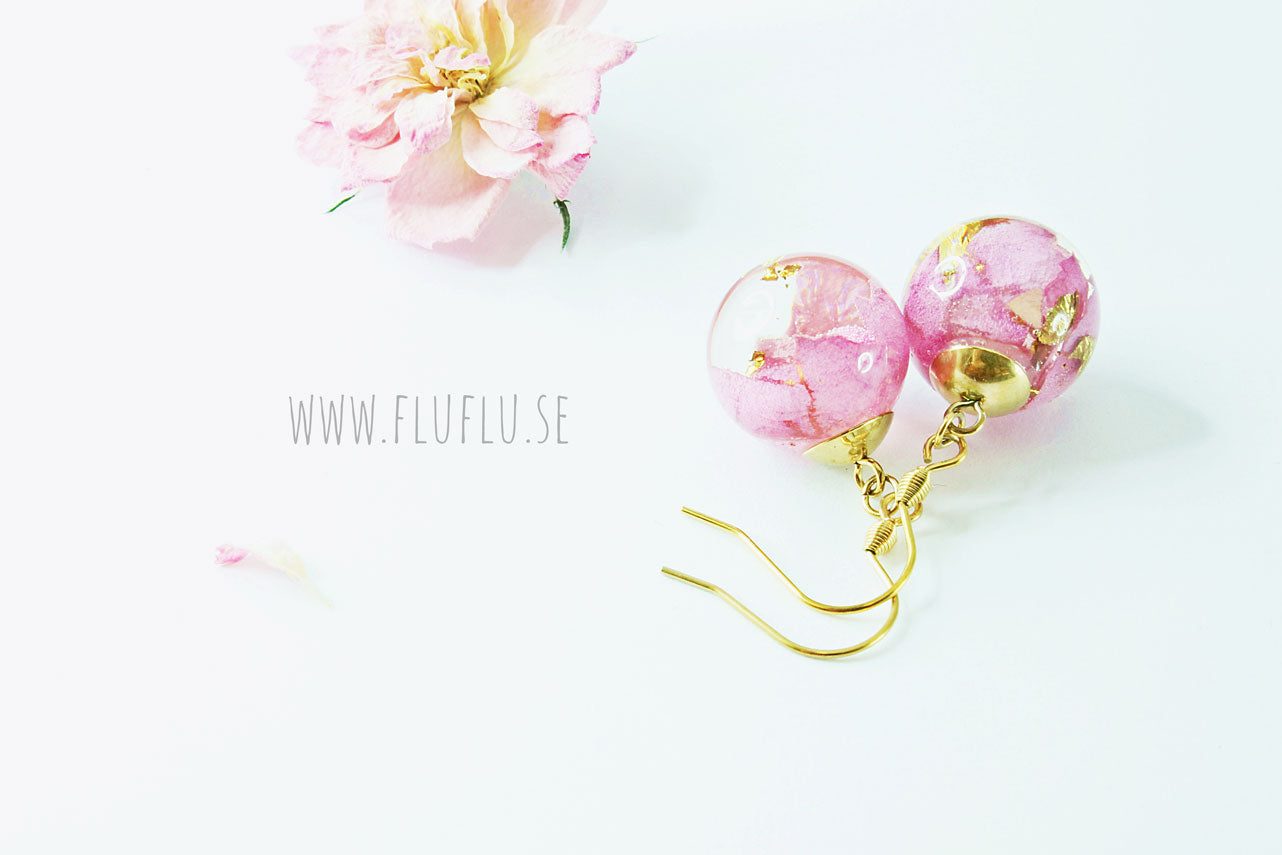 Rosenbladpärlor örhängen - Fluflu Handgjorda Smycken & Design