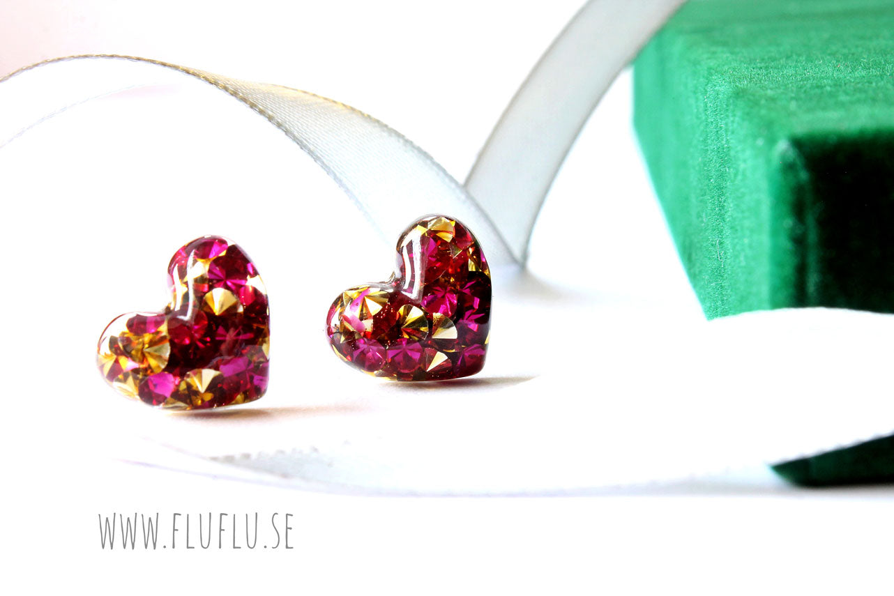 Hjärta med kristaller, stiftörhängen - Fluflu Handgjorda Smycken & Design