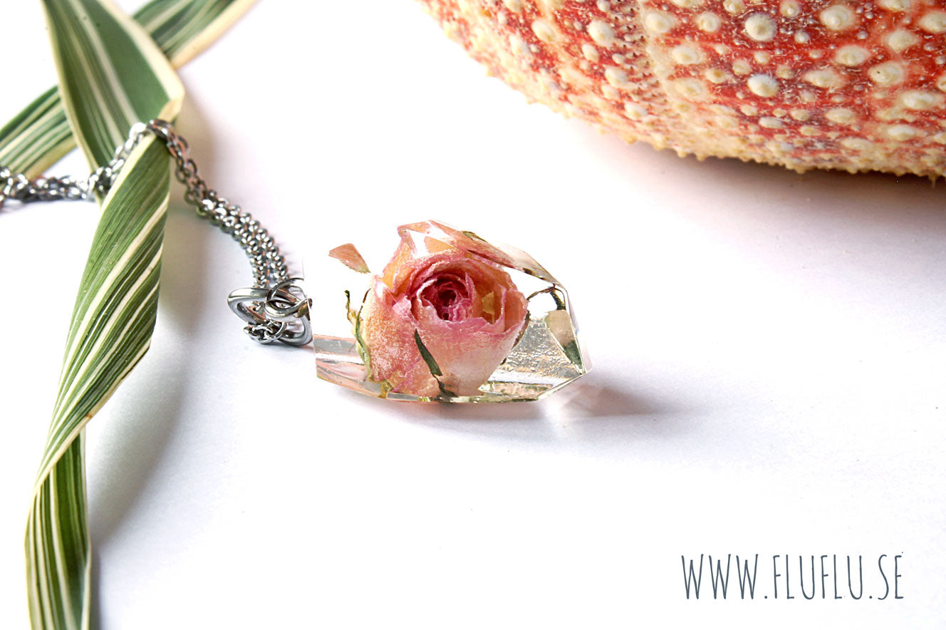 Kristall med ros, silver - Fluflu Handgjorda Smycken & Design